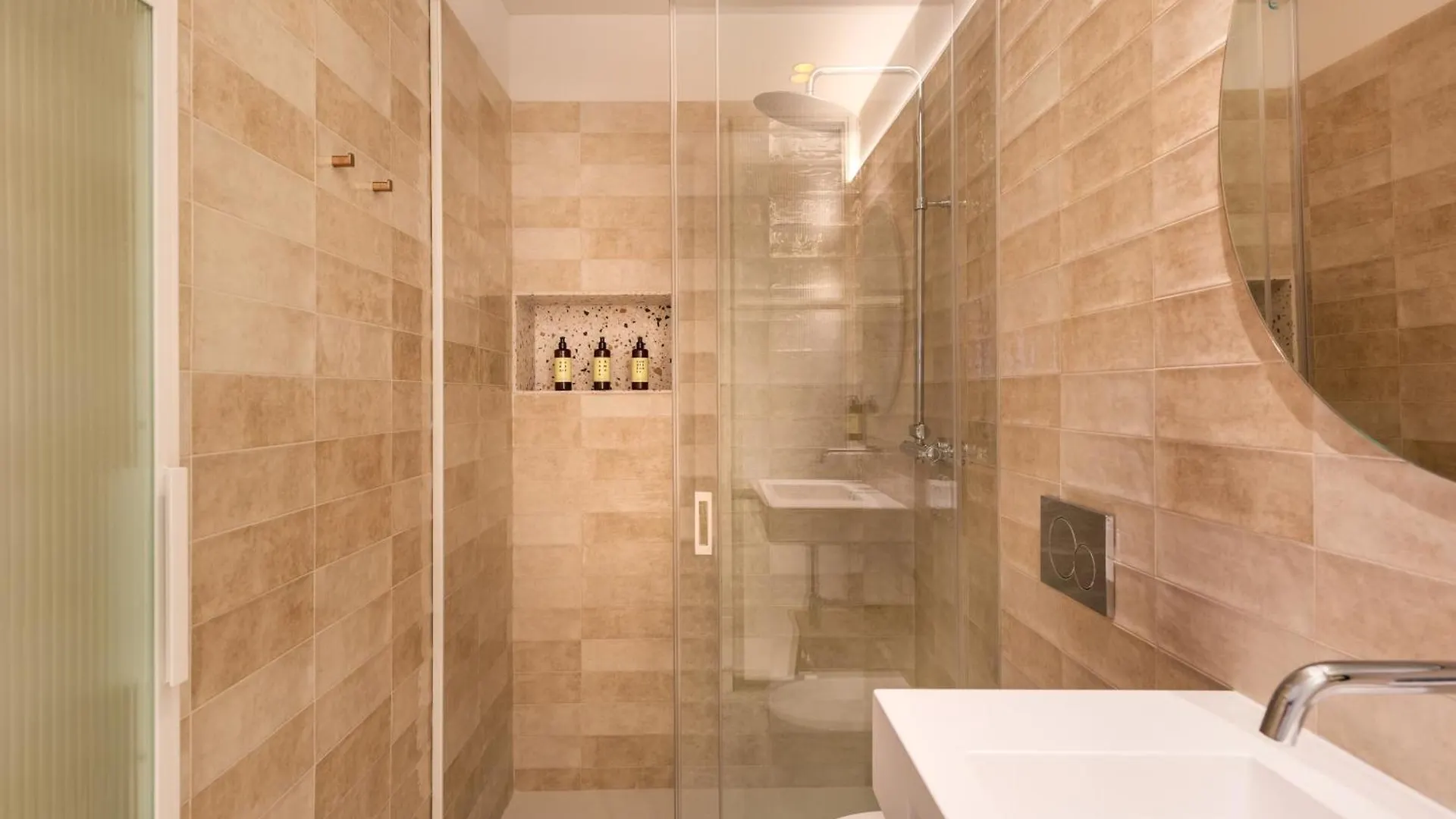 Coeo Fresca Design Apartments